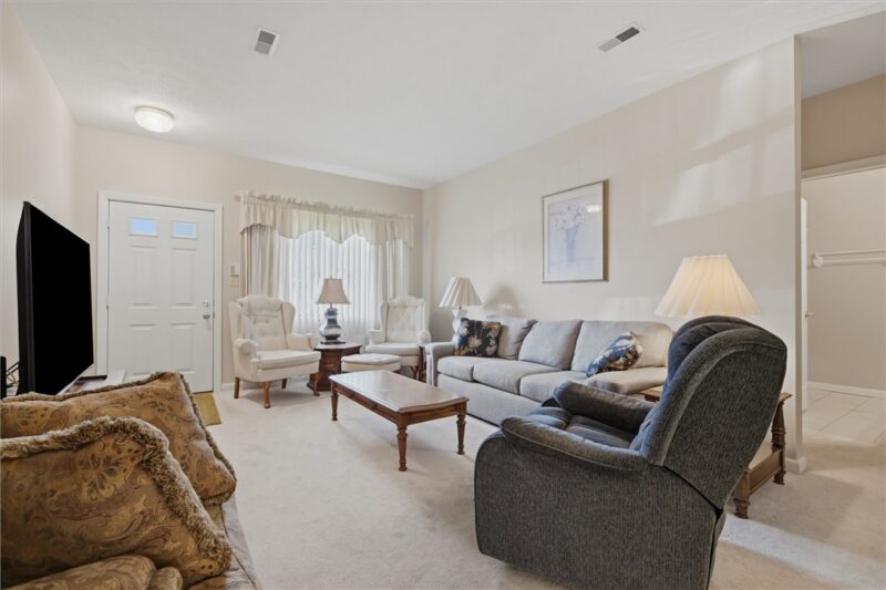 54 David Dr — photo 3