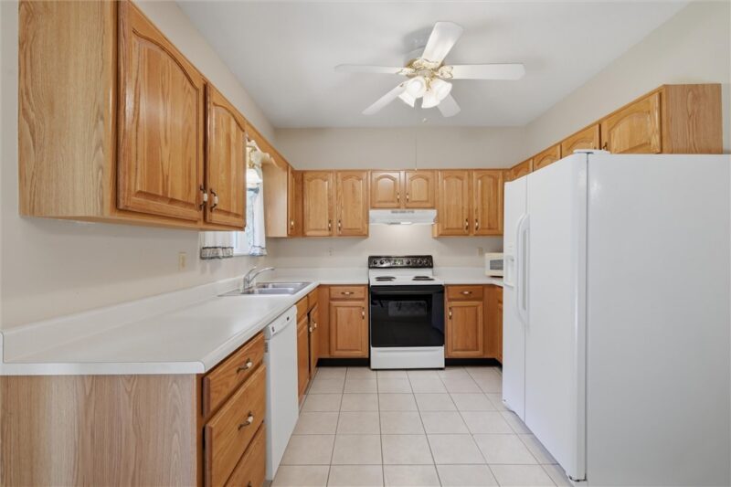 54 David Dr — photo 8