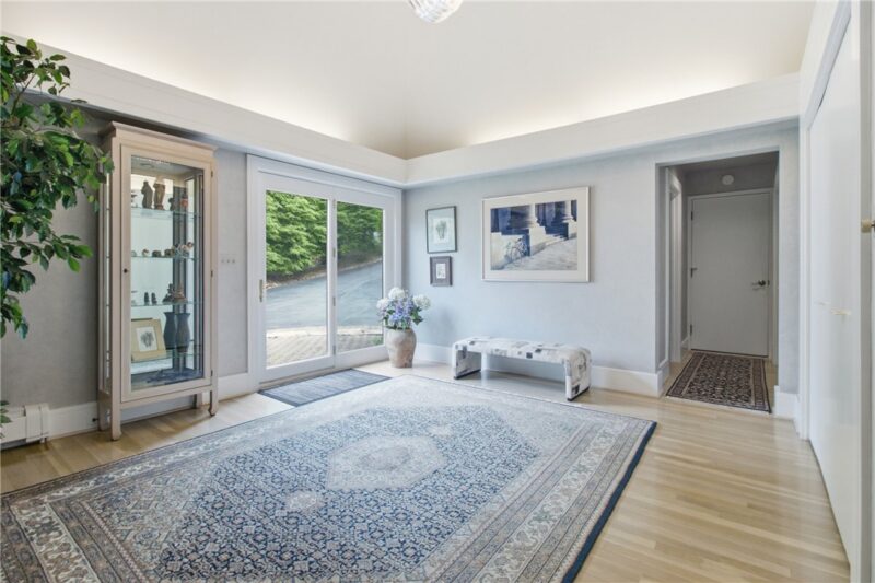 11 Canouan Court — photo 2