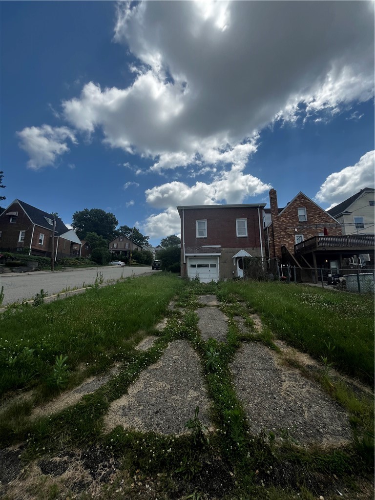 2031 Victoria Ave — photo 5