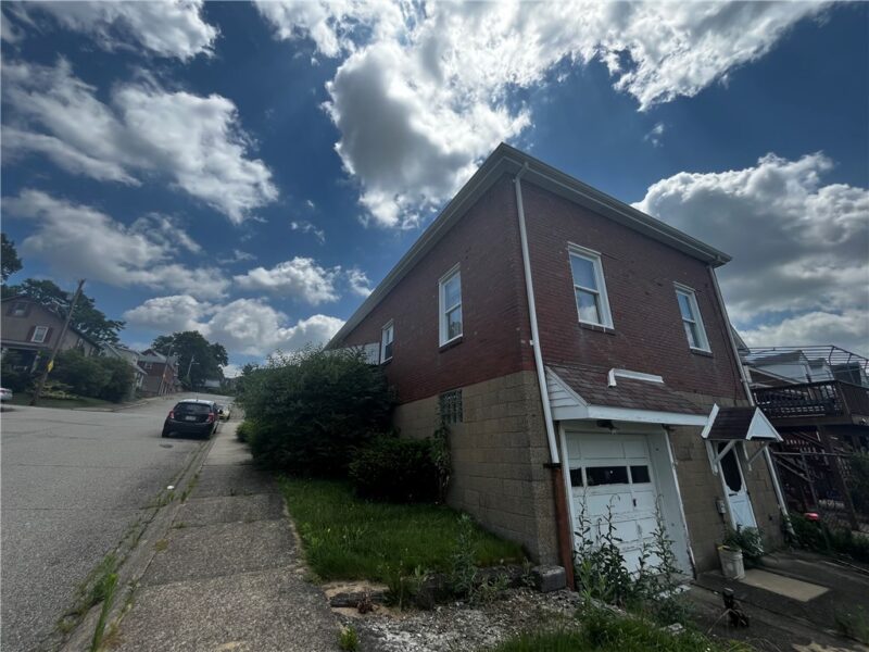 2031 Victoria Ave — photo 7