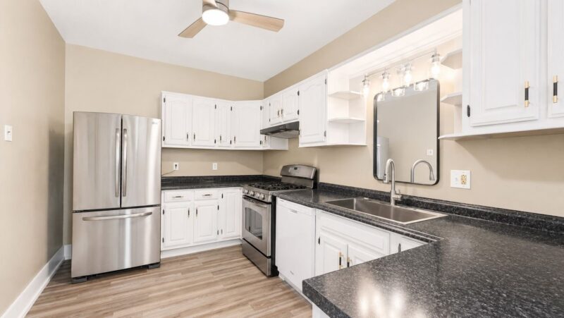 439 Longfellow STREET — photo 7