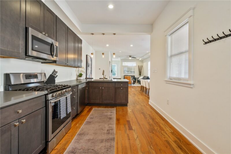 4126 Foster St — photo 5
