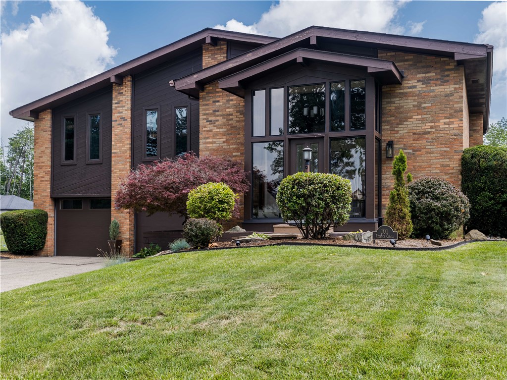 101 Regency Circle — photo 1