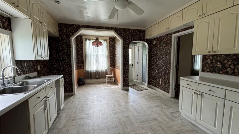 607 Purdum St — photo 8