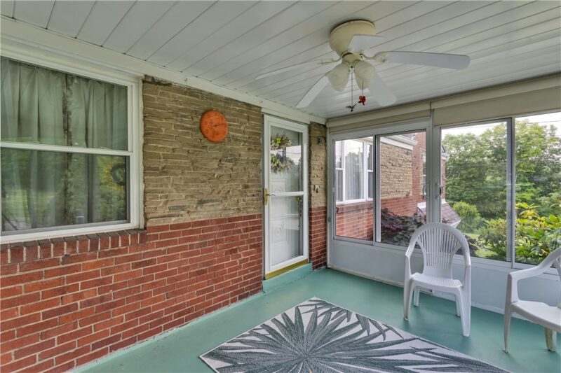 2714 Gould Dr — photo 4