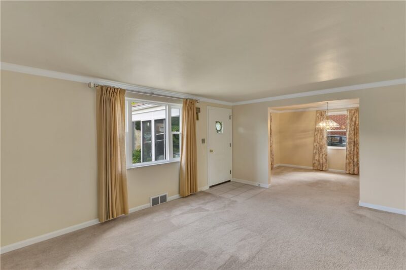 2714 Gould Dr — photo 8