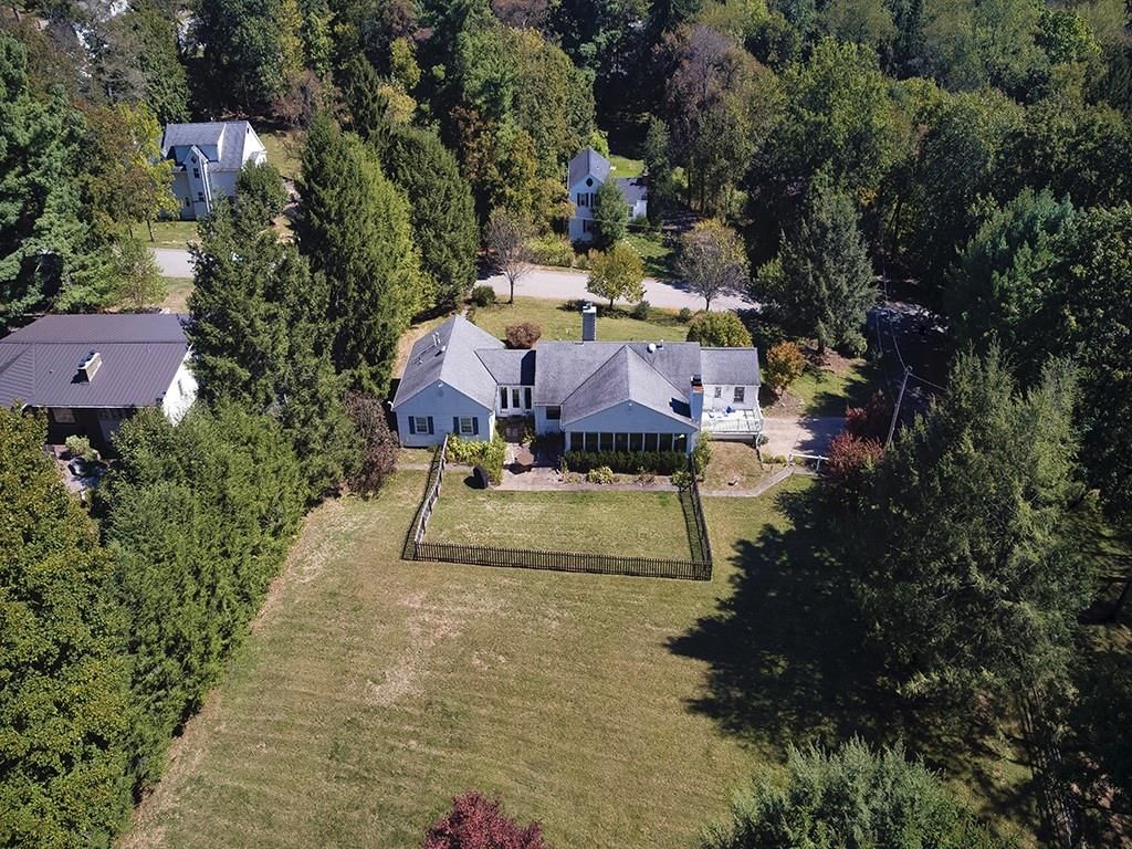 9745 Lindsay ROAD — photo 1