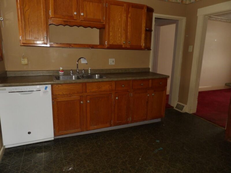 4900 Rochester Rd — photo 2