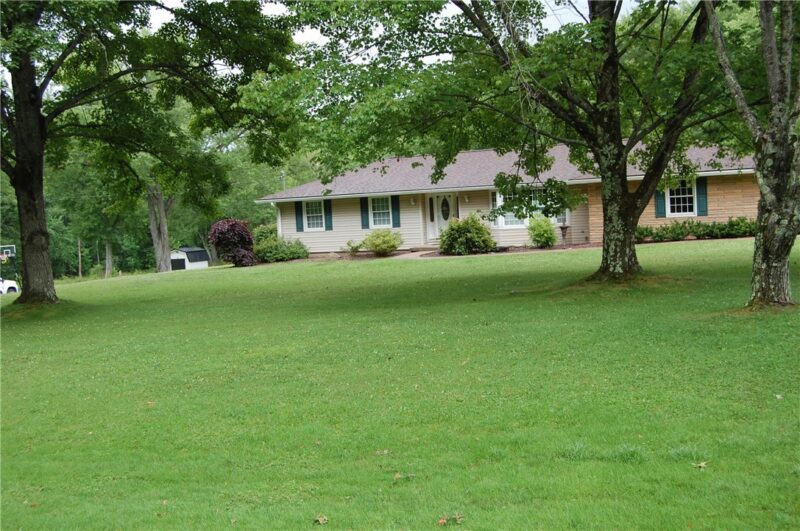 309 Conestoga Trl — photo 2