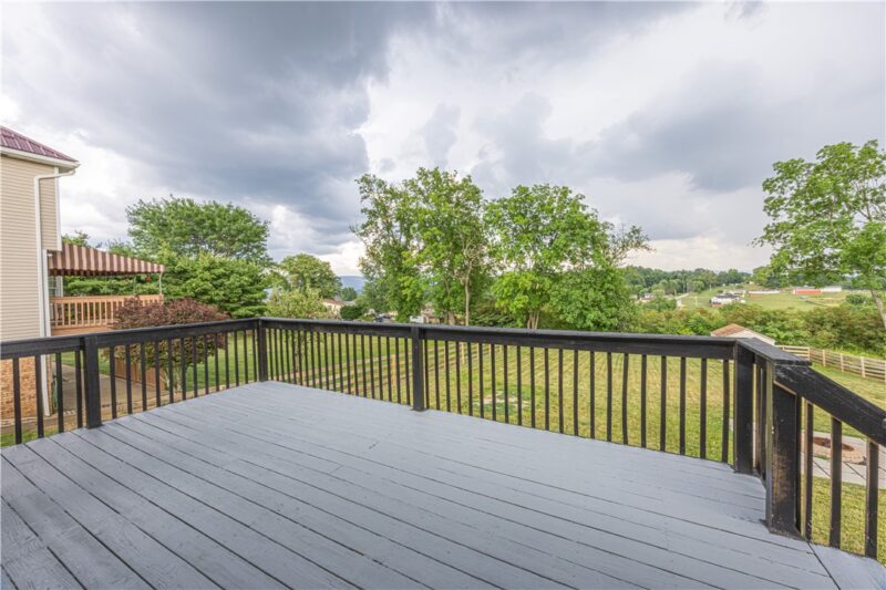 111 Mae Ln — photo 3