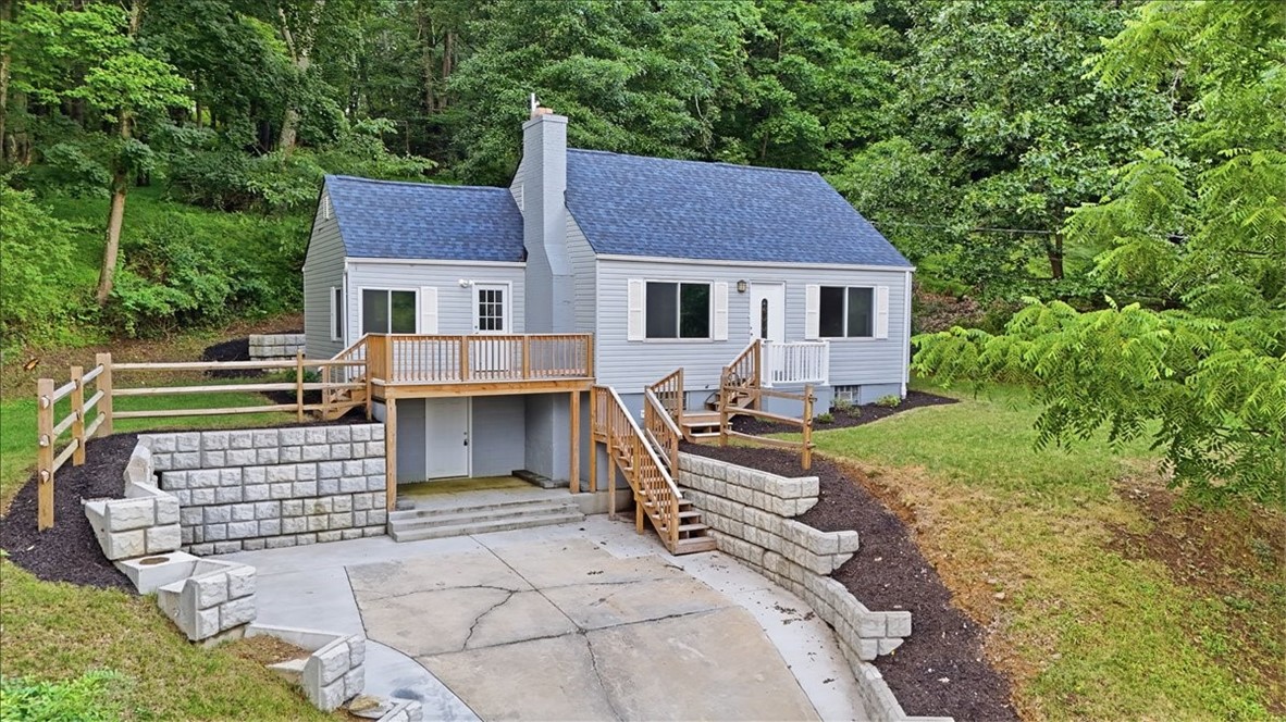 190 Pine Creek ROAD — photo 1
