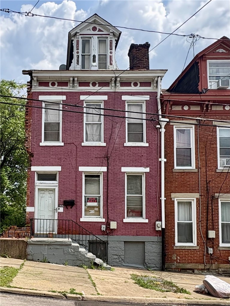 1840 Webster Ave — photo 1
