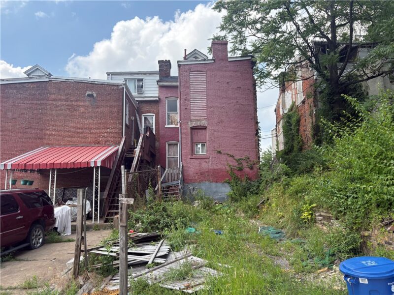 1840 Webster Ave — photo 3