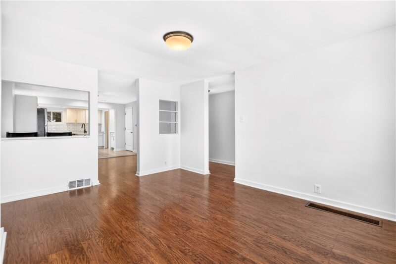 204 E Jefferson St — photo 7