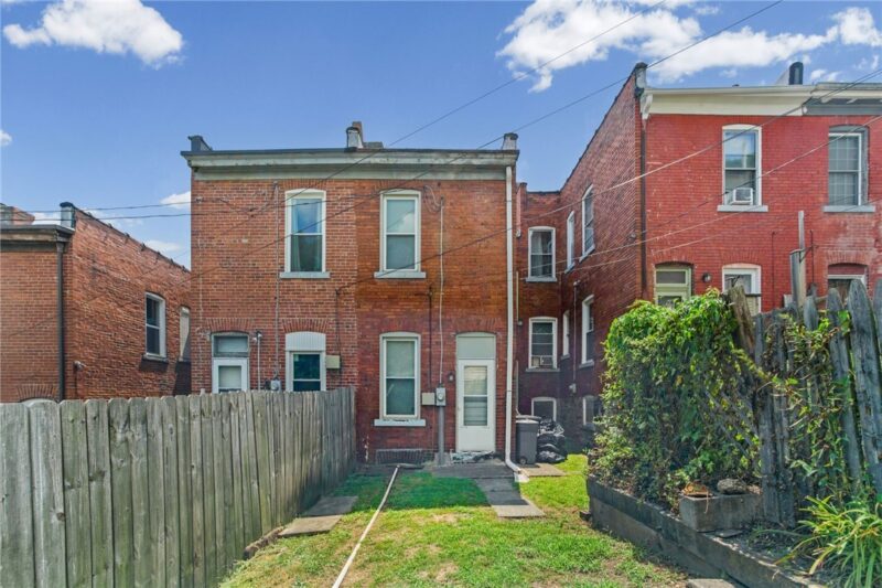 6723 Greenwood Street — photo 2