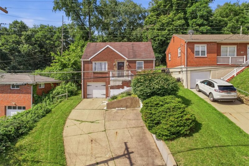 4426 Glencairn St — photo 2