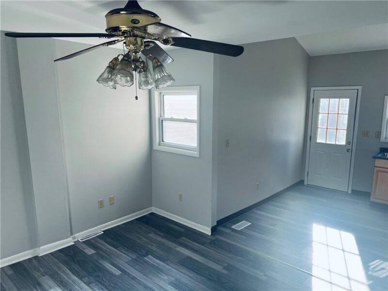 824 Walnut St. — photo 4