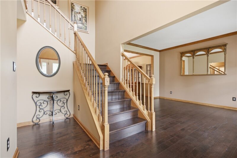 918 Gregory Ct — photo 4