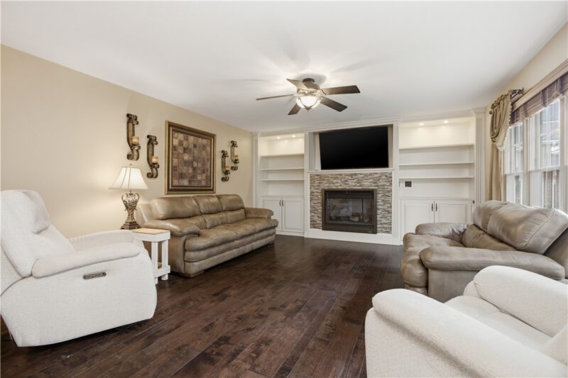 918 Gregory Ct — photo 7