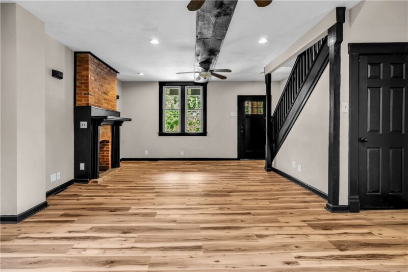 111 Mountain Avenue — photo 4