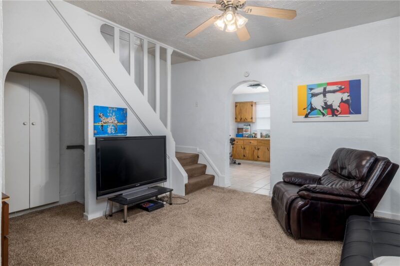 307 3rd Ave — photo 3