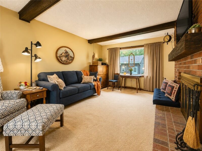 739 Melody Ln — photo 4