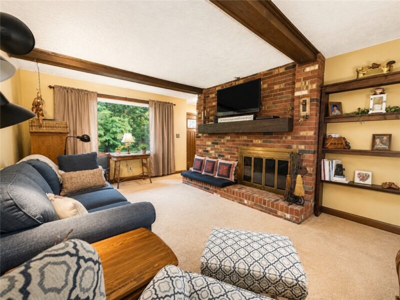 739 Melody Ln — photo 5