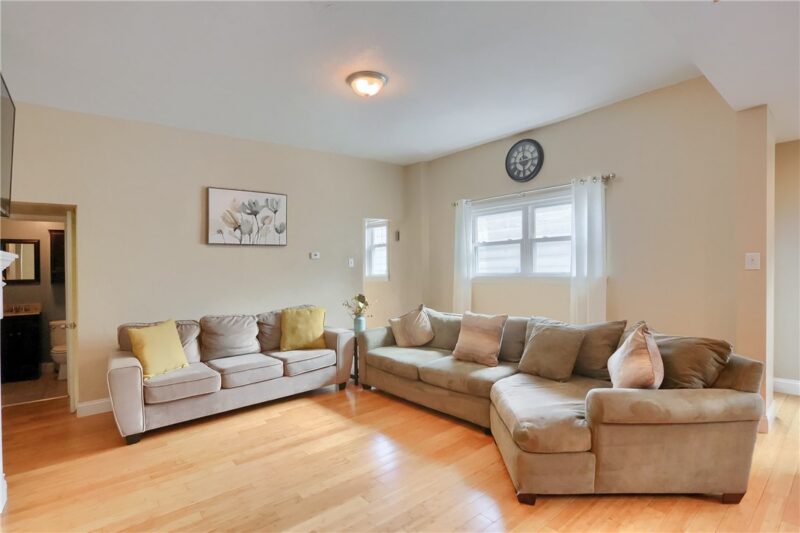 323 Virginia Ave — photo 6