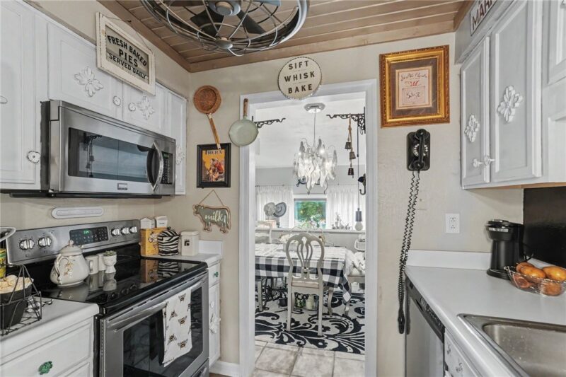 1232 Pennsbury Blvd — photo 7