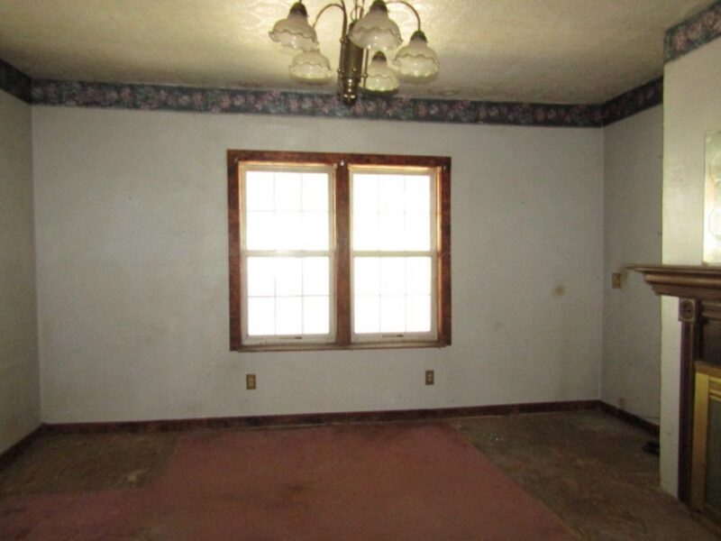 118 Center Ave — photo 5