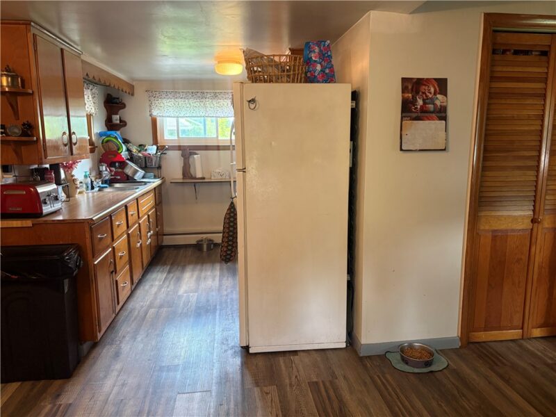 209 Howard St — photo 8