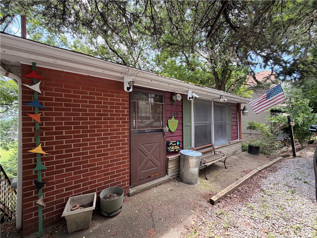 329 Highland Ave — photo 1