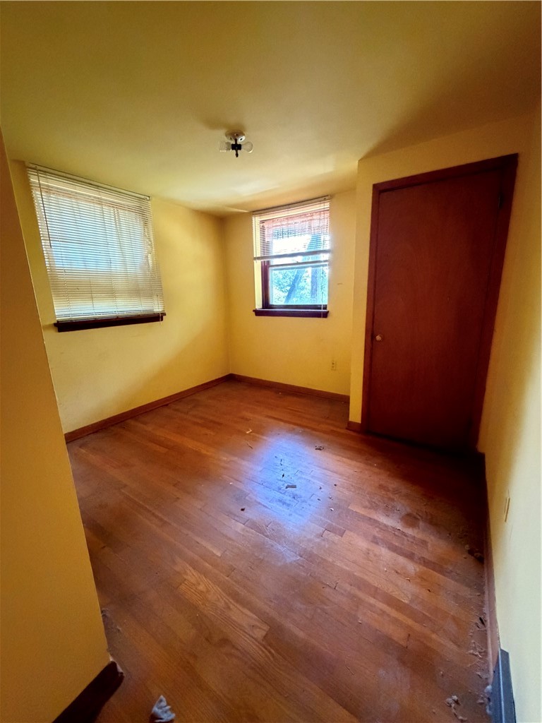 329 Highland Ave — photo 8