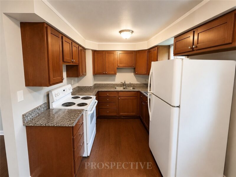 210 Erhardt Dr — photo 4