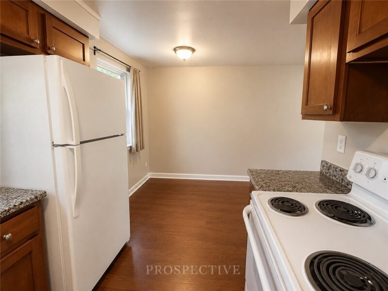 210 Erhardt Dr — photo 5