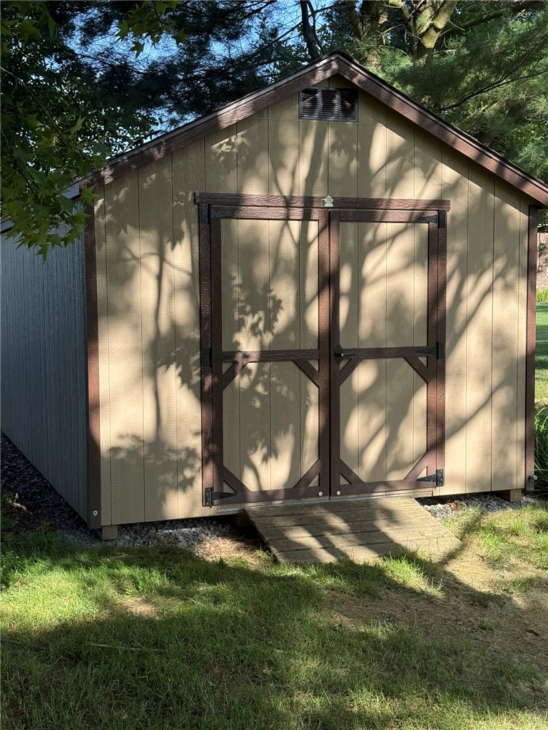 256 Finnin Rd — photo 4