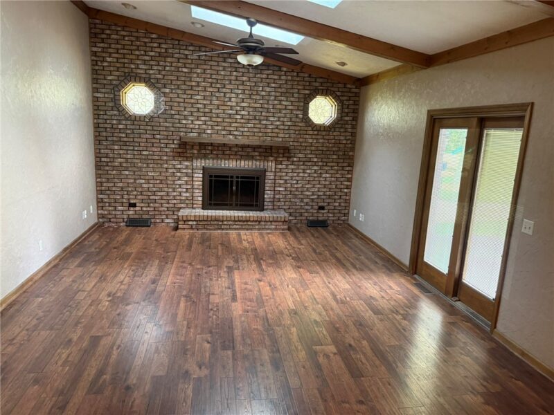 256 Finnin Rd — photo 7
