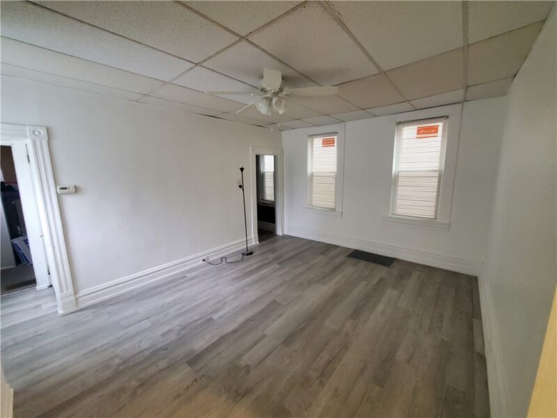 99 Southern Ave — photo 5