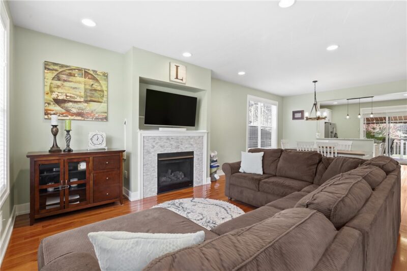351 WOODRUFF — photo 3