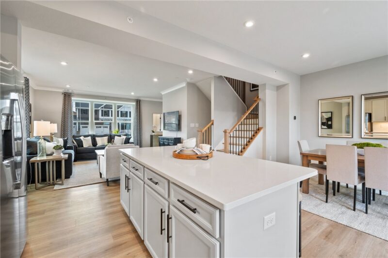 7020 Jones Lane — photo 3
