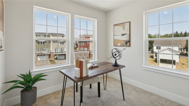 407 Harmon Court — photo 6