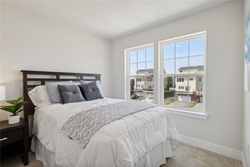 407 Harmon Court — photo 8