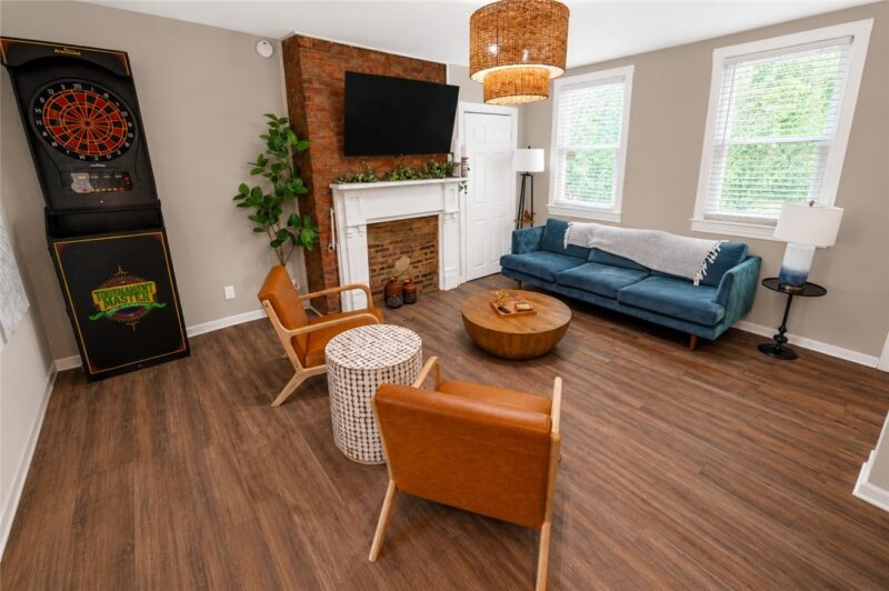 1819 Edwards Way — photo 5