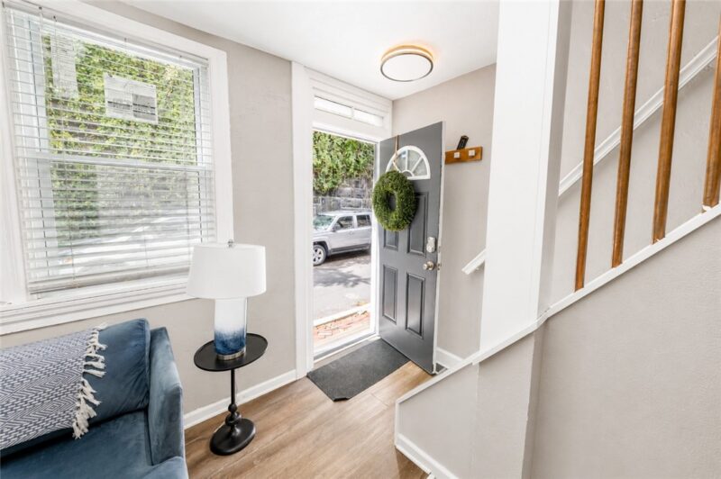 1819 Edwards Way — photo 6