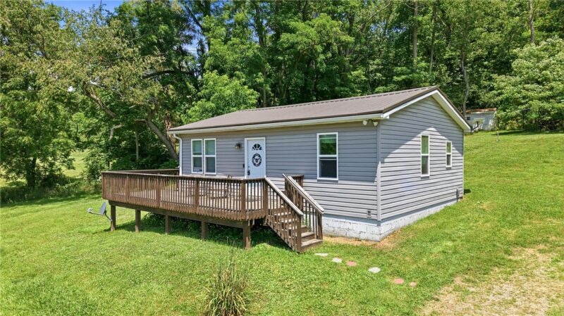 724 River Rd — photo 2