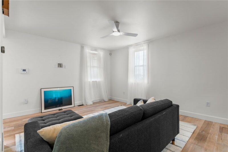 58 Sterling St — photo 4