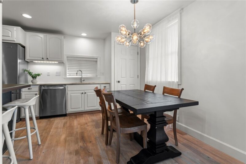 58 Sterling St — photo 8