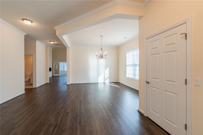 114 Gateway Dr — photo 5