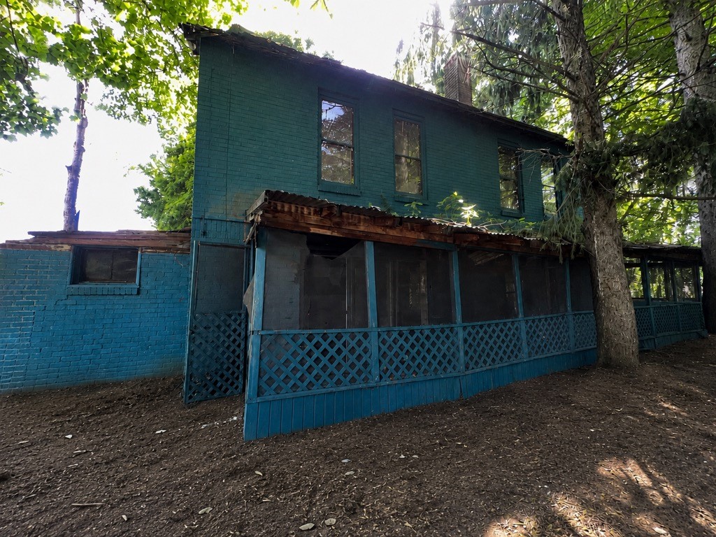 853 Bovard Luxor Rd — photo 1